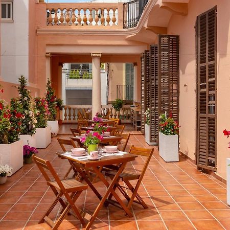 Antonios Hostal Sitges Dış mekan fotoğraf