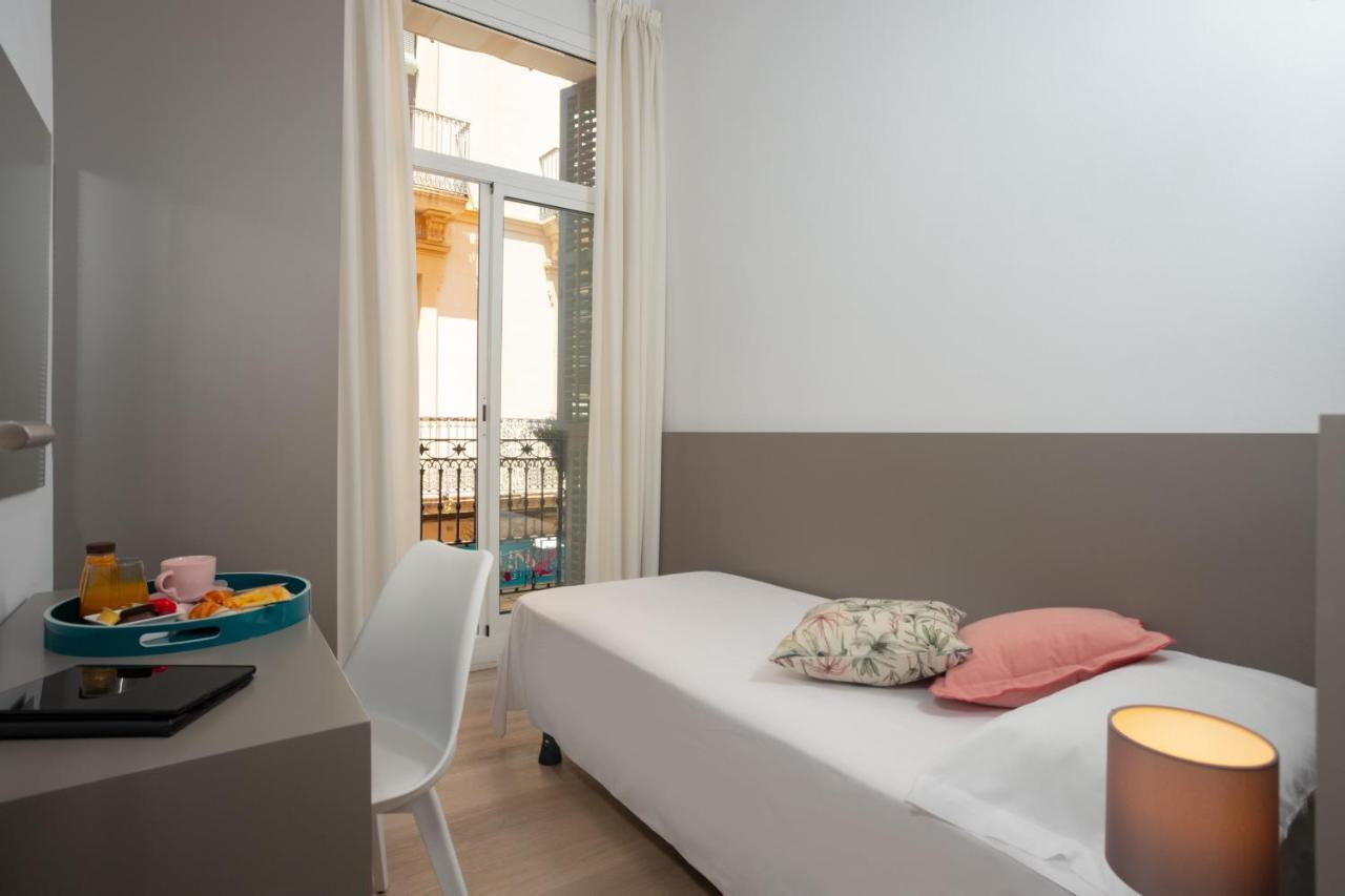 Antonios Hostal Sitges Dış mekan fotoğraf