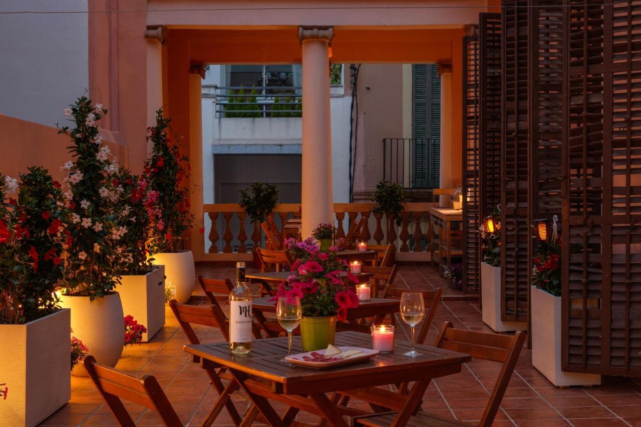 Antonios Hostal Sitges Dış mekan fotoğraf